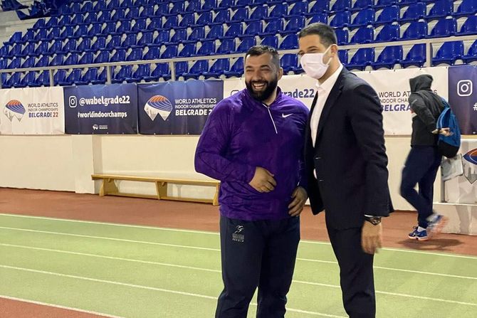 Ministar Vanja Udovičić sa atletičarima Ministar Vanja Udovičić sa atletičarima