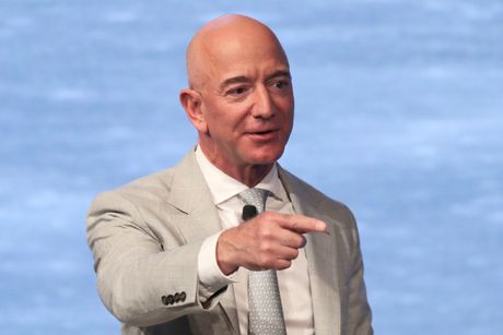 Jeff Bezos, Džef Bezos Jeff Bezos, Džef Bezos