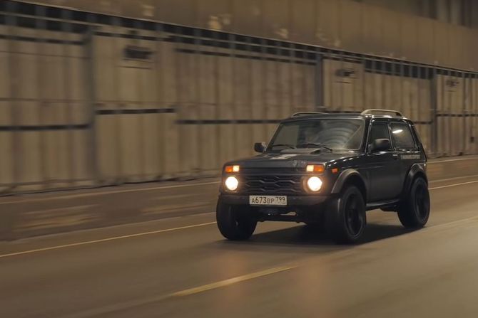 Lada Niva BMW 3