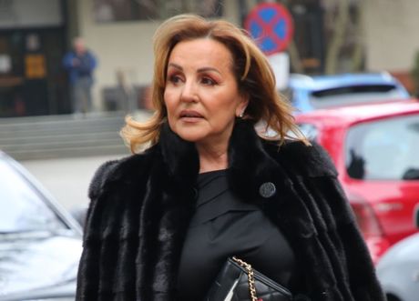 Ana Bekuta Ana Bekuta