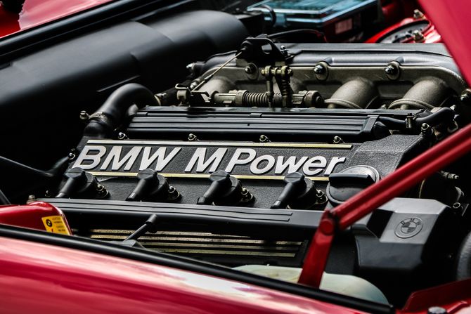 BMW M3, motor