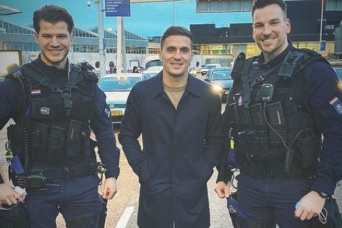 Dušan Tadić, Ajaks, privođenje, policija, Amsterdam Dušan Tadić, Ajaks, privođenje, policija, Amsterdam