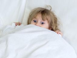 Dete krevet devojčica