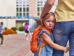 majke koje napuštaju decu, majka dete škola napuštanje odlazak