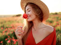 devojka kosa lepa horoskop