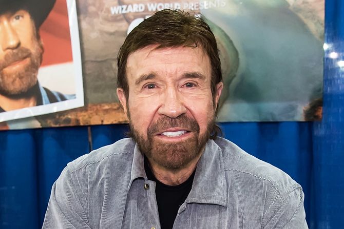 Chuck Norris, Čak Noris