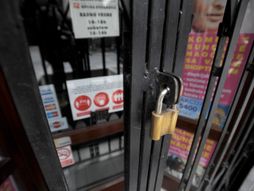 Prazni kafići ulice bašte Beograd mere koronavirus