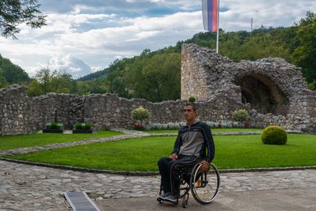 Bojan Stamenović Bojan Stamenović