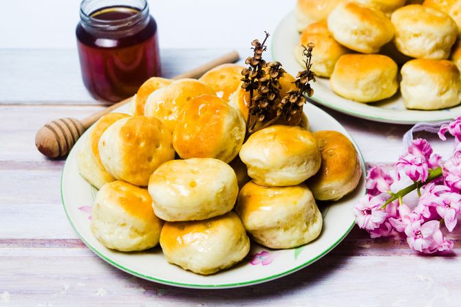 Kolači mladenčići Kolači mladenčići