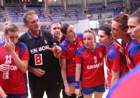 Ljubomir Obradović, Ženska rukometna reprezentacija Srbije