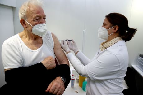 AstraZeneca AstraZeneka vakcina koronavirus AstraZeneca AstraZeneka vakcina koronavirus