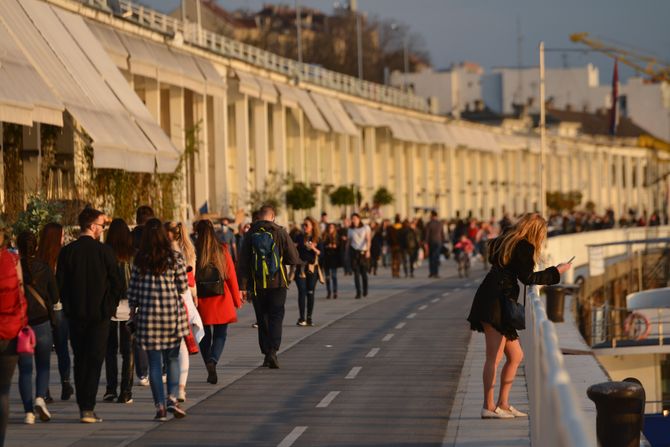 BEOGRAD VIKEND Lepo sunčano vreme, šetnja centar grada