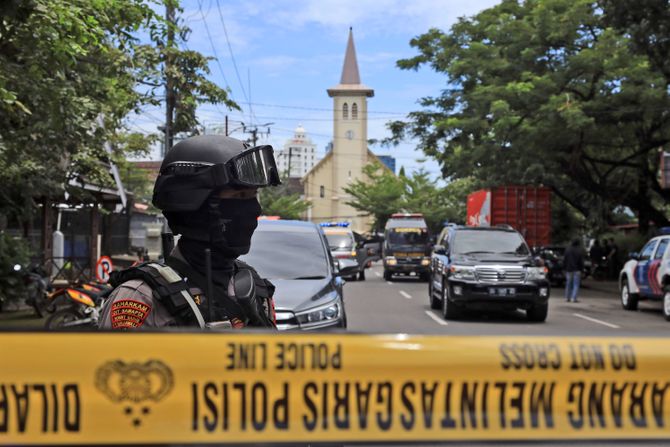 INDONEZIJA CRKVA NAPAD INDONEZIJA CRKVA NAPAD