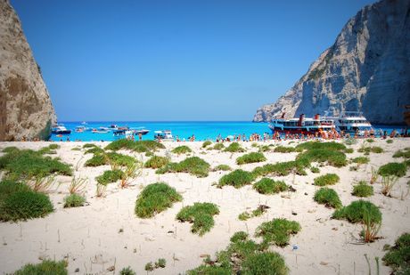Plaža Navagio, Ostrvo Zakintos, Grčka Plaža Navagio, Ostrvo Zakintos, Grčka