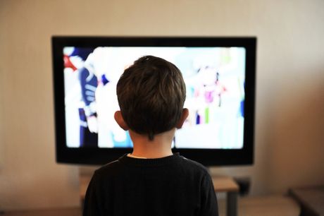 Dete, deca, televizija, tv