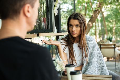 nersećna veza, partner, svađa, momak, devojka nersećna veza, partner, svađa, momak, devojka