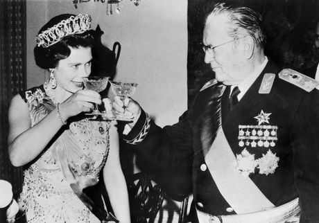 kraljica Elizabeta II, Josip Broz Tito
