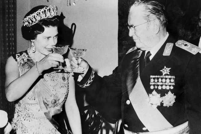 kraljica Elizabeta II, Josip Broz Tito kraljica Elizabeta II, Josip Broz Tito