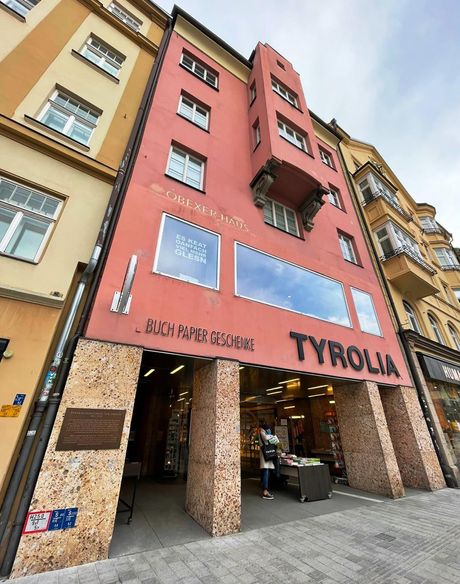 Spomen ploča Spomen ploča