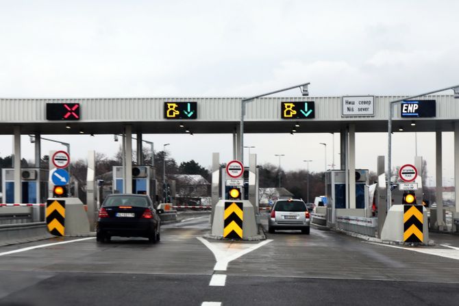 Naplatna stanica auto put autoput, naplatna rampa Niš