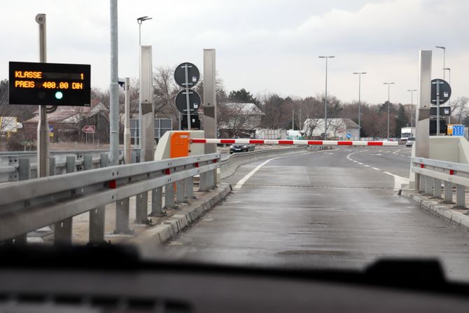 Naplatna stanica auto put autoput, naplatna rampa Niš