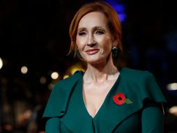 J. K. Rowling, Dž. K. Rouling