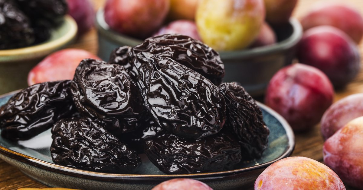 Šta se desi kada svako jutro pojedete tri suve šljive: Navika koja ništa ne košta, a telo je pamti