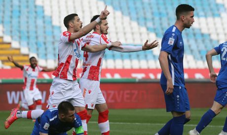 FK Crvena Zvezda Belgrad 3-1 FK Radnik Surdulica :: Resumos :: Videos 