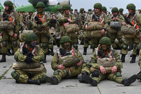 Rusija vojnici vojska ruska vojska Ukrajina