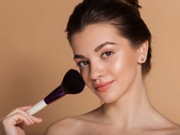 Devojka, šminkanje, šminka