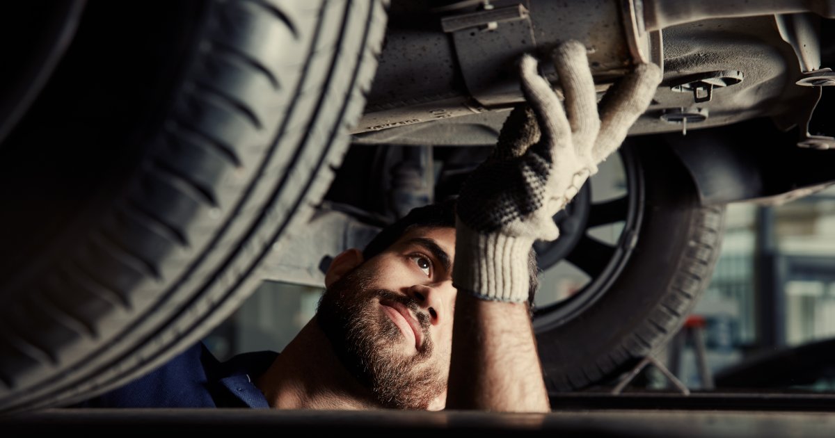 A Trick Worth Gold: Why Experienced Mechanics Always Have a Wax Crayon?