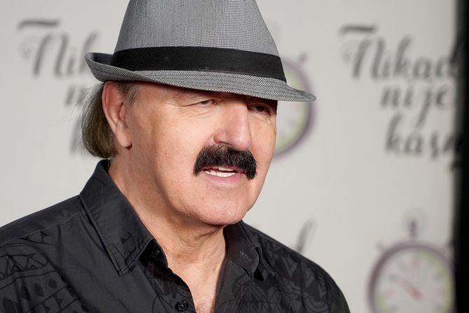 Nikad nije kasno Nikad nije kasno