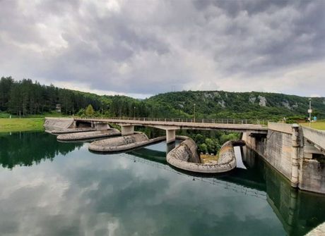 Uvačko jezero Uvac