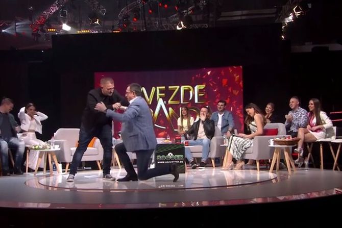 Saša Popović, Voja Nedeljković