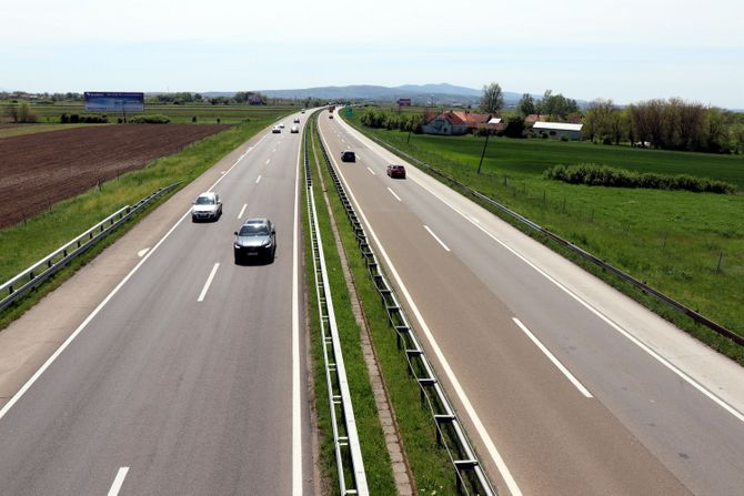 Autoput Beograd Niš, Koridor 10, saobraćaj