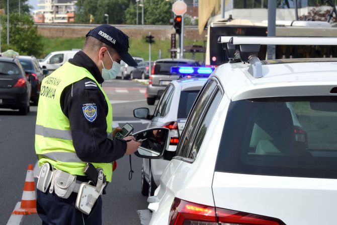 Saobraćajna policija, Aleksandar Vulin