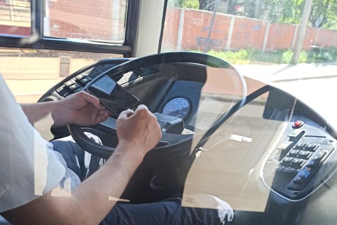 Vozač autobusa, telefon Vozač autobusa, telefon