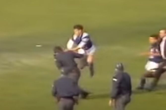 FK Crvena zvezda, FK Dinamo Zagreb, Maksimir 1990 FK Crvena zvezda, FK Dinamo Zagreb, Maksimir 1990