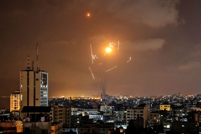 Israel's Iron Dome, Izraelska Gvozdena kupola Israel's Iron Dome, Izraelska Gvozdena kupola