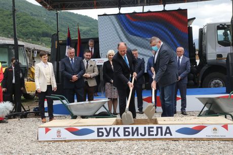 HIDROELEKTRANA BUKBJELA DRINA ANA BRNABIC