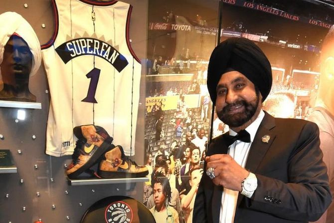 Nav Bhatia, superfan