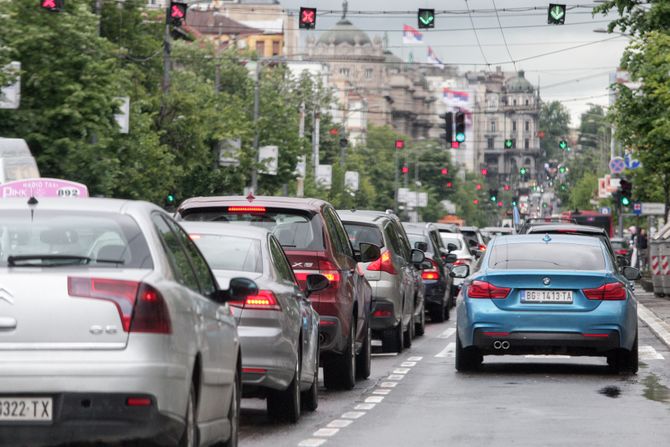 Gužva u saobraćaju, kiša, nevreme