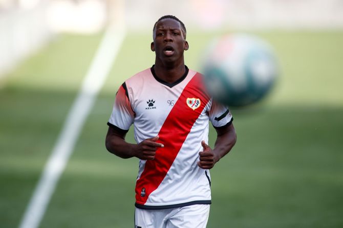 Luis Advincula