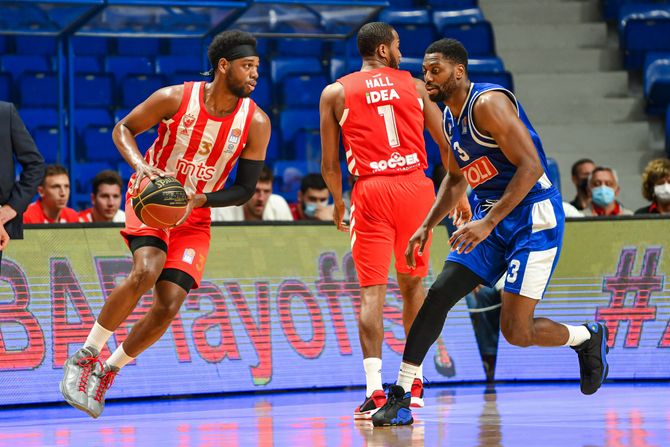 Košarka KK Budućnost VOLI - KK Crvena zvezda Košarka KK Budućnost VOLI - KK Crvena zvezda