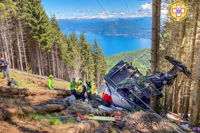 Italija, kabina pala sa žičare, žičara, gondola