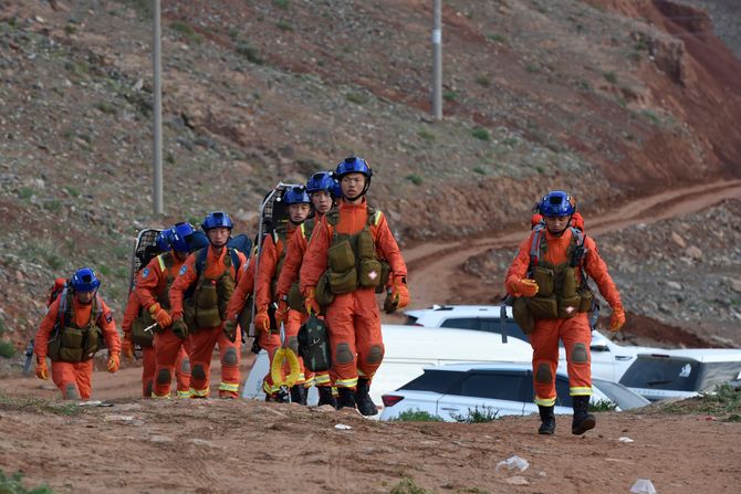 Kina maraton, spasioci, China Cross Country Race Deaths Kina maraton, spasioci, China Cross Country Race Deaths