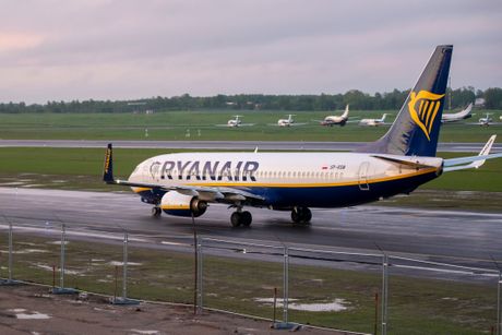 Rajaner Ryanair avion Minsk Belorusija