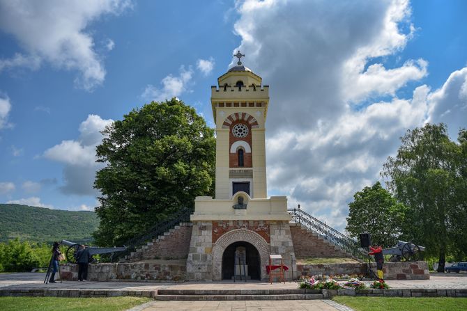 NIS BOJ NA CEGRU OBELEZAVANJE