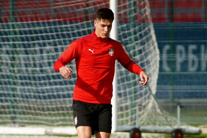 Fudbal, trening nacionalnog tima Fudbalskog saveza Srbije u u Staroj Pazovi Fudbal, trening nacionalnog tima Fudbalskog saveza Srbije u u Staroj Pazovi