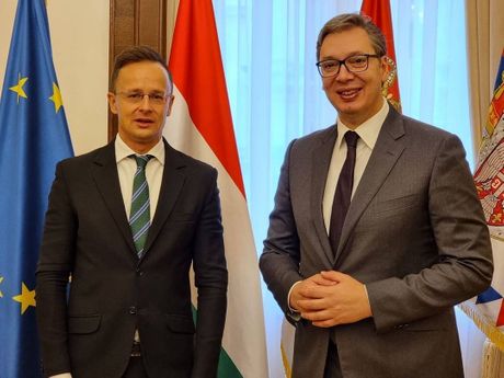 Aleksandar Vučić, Peter Sijarto Aleksandar Vučić, Peter Sijarto